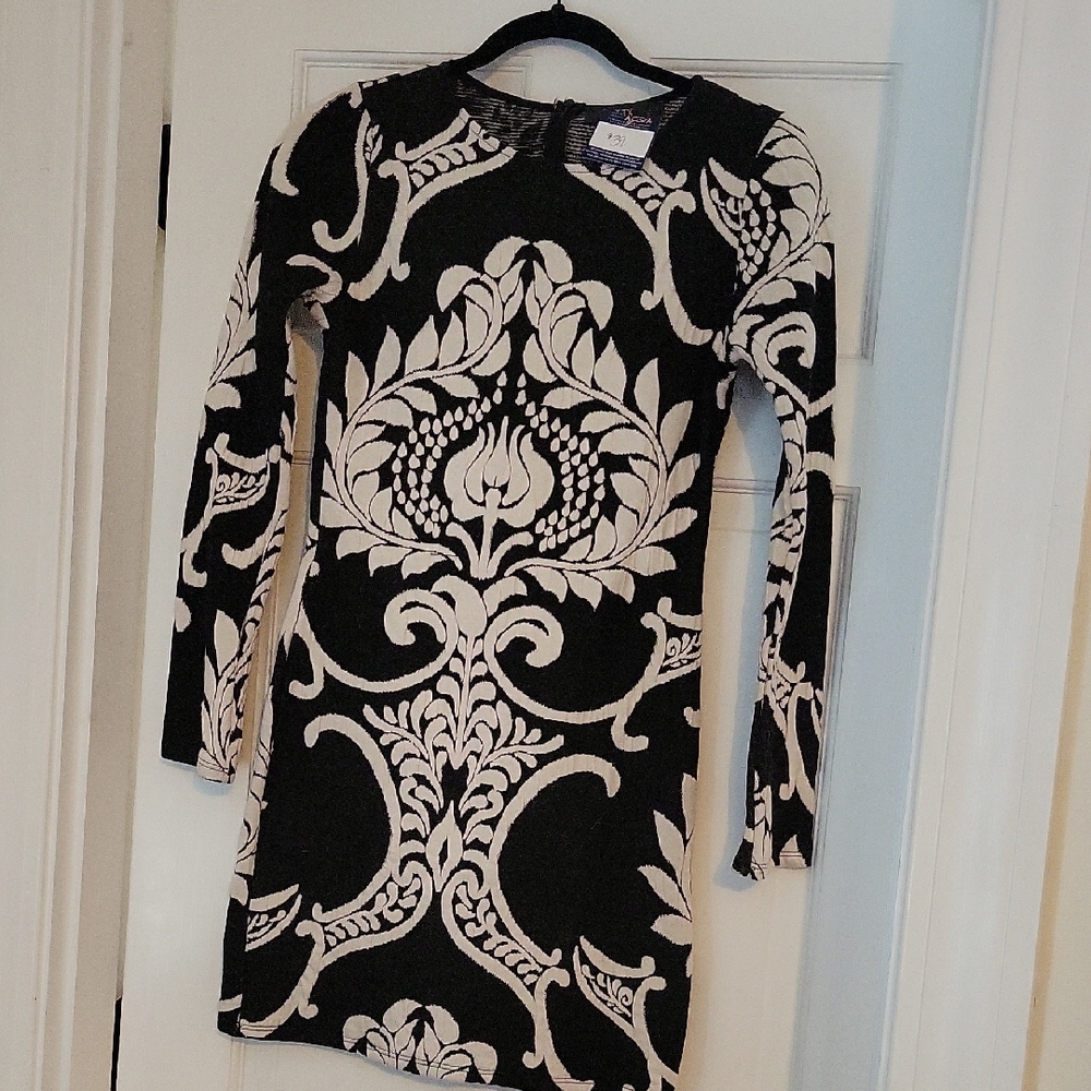 Elegant Black and White Patterned Dress